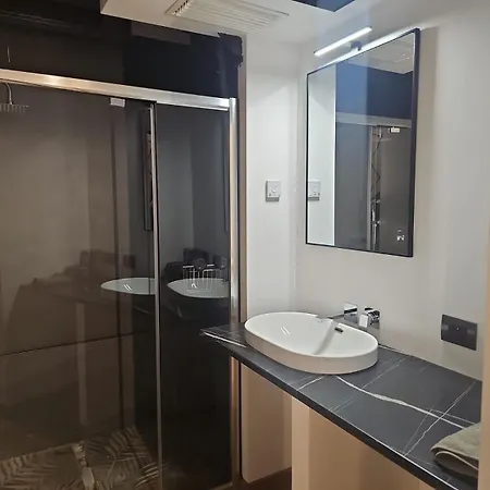 Aparthotel Royal Mezzago